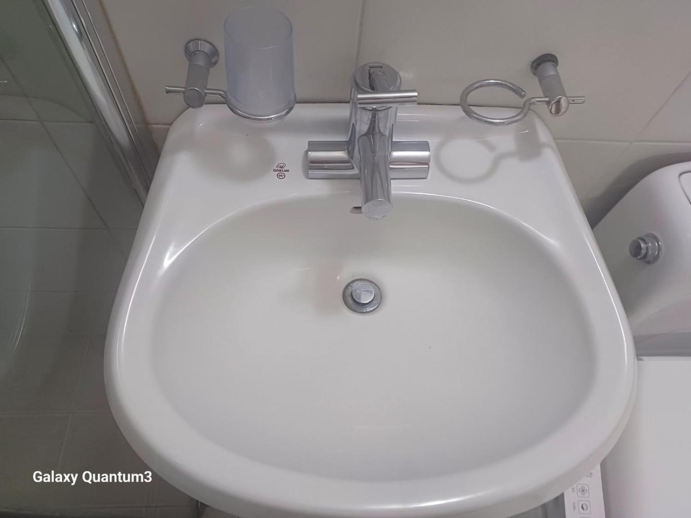Hongdae Guesthouse2 1Min From Hongik Uni Station Exit #1 Σεούλ Εξωτερικό φωτογραφία